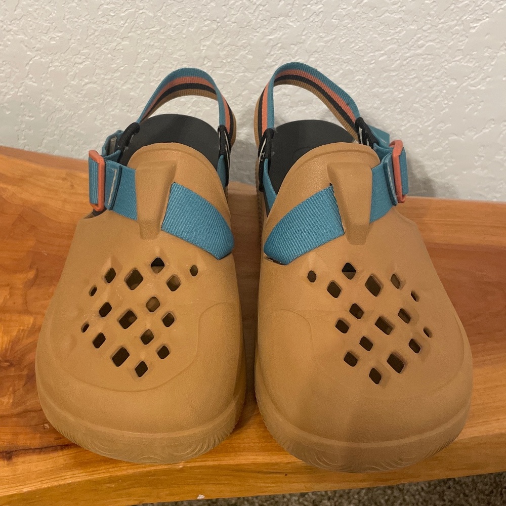 Chaco Chillos Clogs